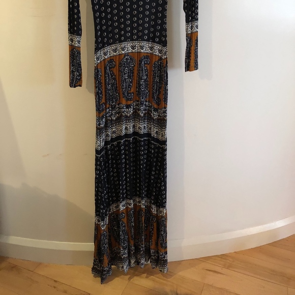 novella royale dress - Picture 2 of 5